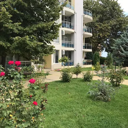 Apartamento Cozy By The Sea Ravda