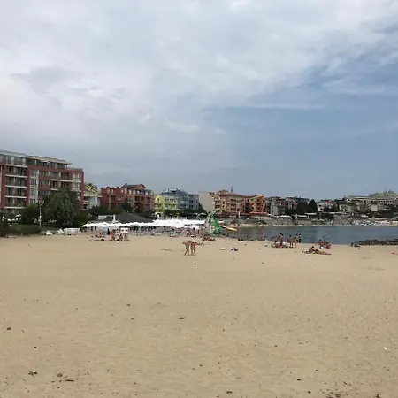 Cozy By The Sea Appartamento Ravda