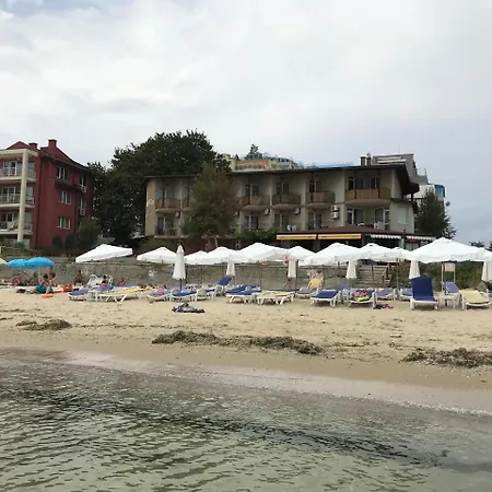 Cozy By The Sea Apartmán